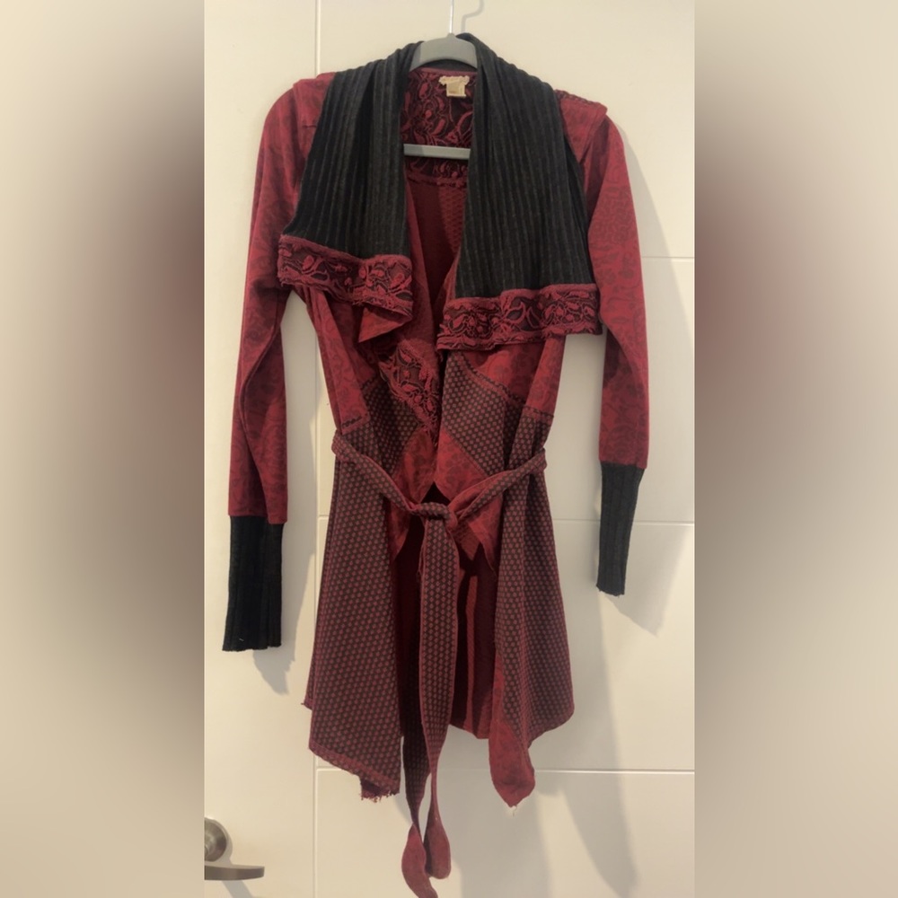 Gimmicks by BKE Cardigan
